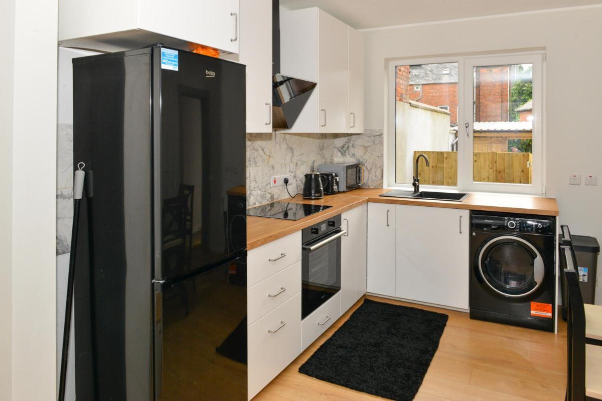 Esterville Apartments 1 And 2 Bedrooms Hot Tub Availability Belfast Buitenkant foto