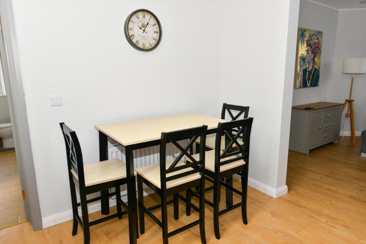 Esterville Apartments 1 And 2 Bedrooms Hot Tub Availability Belfast Buitenkant foto