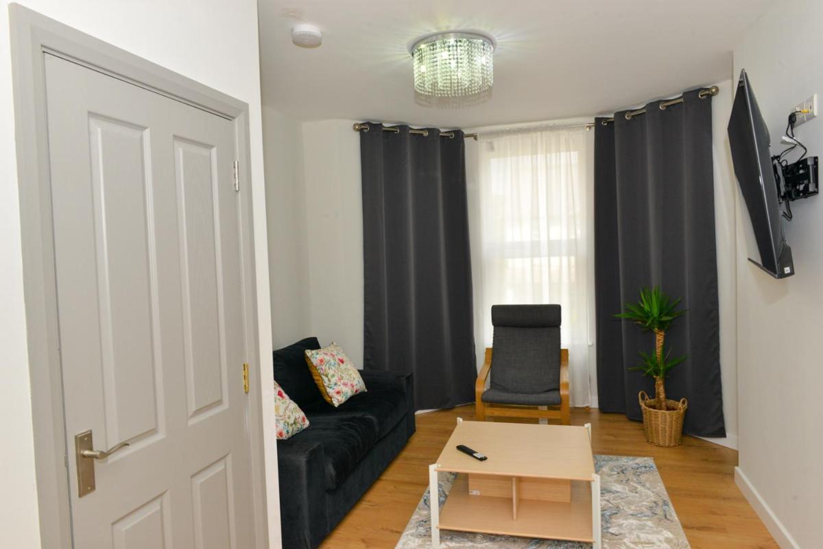 Esterville Apartments 1 And 2 Bedrooms Hot Tub Availability Belfast Buitenkant foto