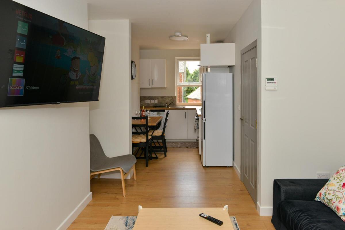 Esterville Apartments 1 And 2 Bedrooms Hot Tub Availability Belfast Buitenkant foto