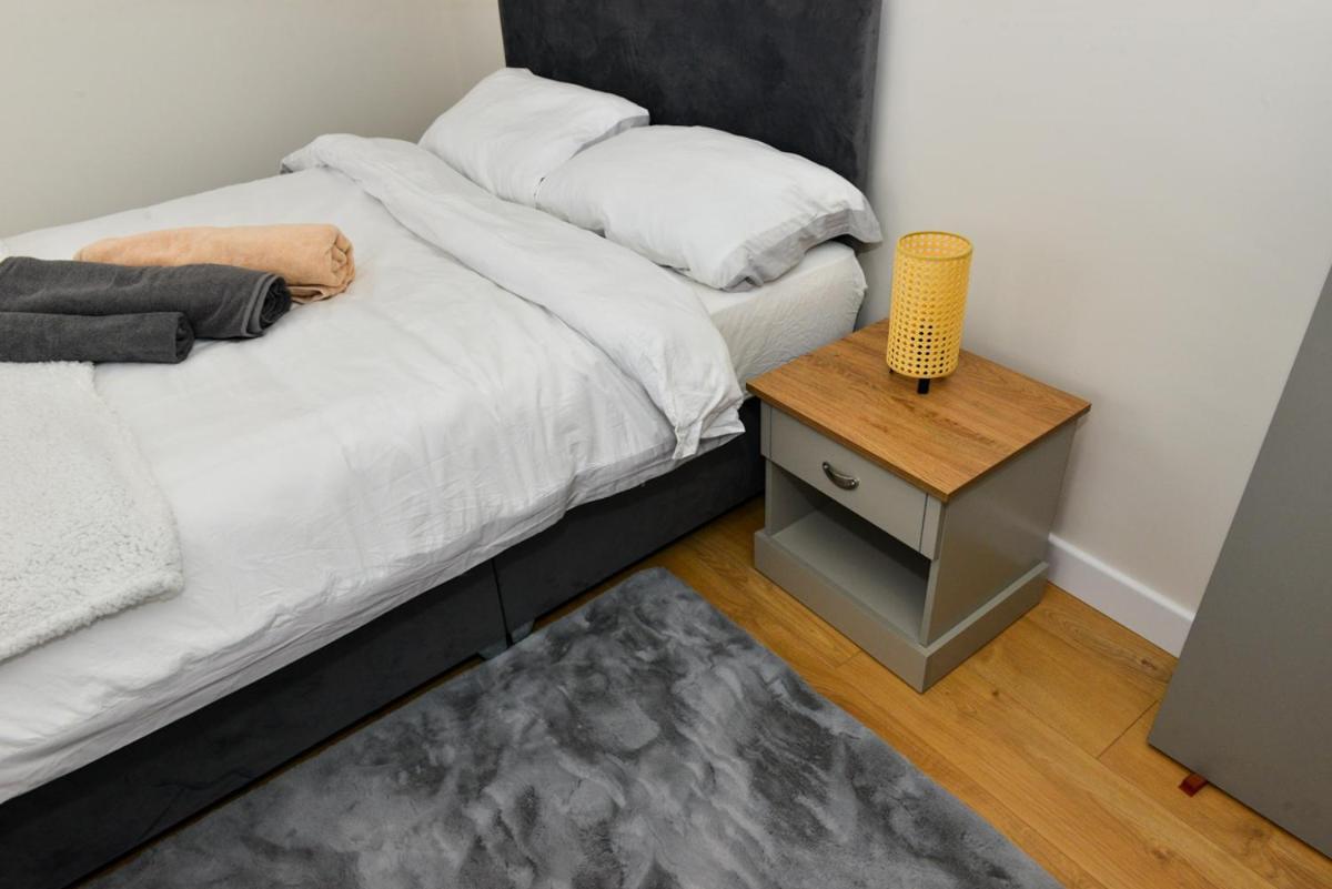 Esterville Apartments 1 And 2 Bedrooms Hot Tub Availability Belfast Buitenkant foto